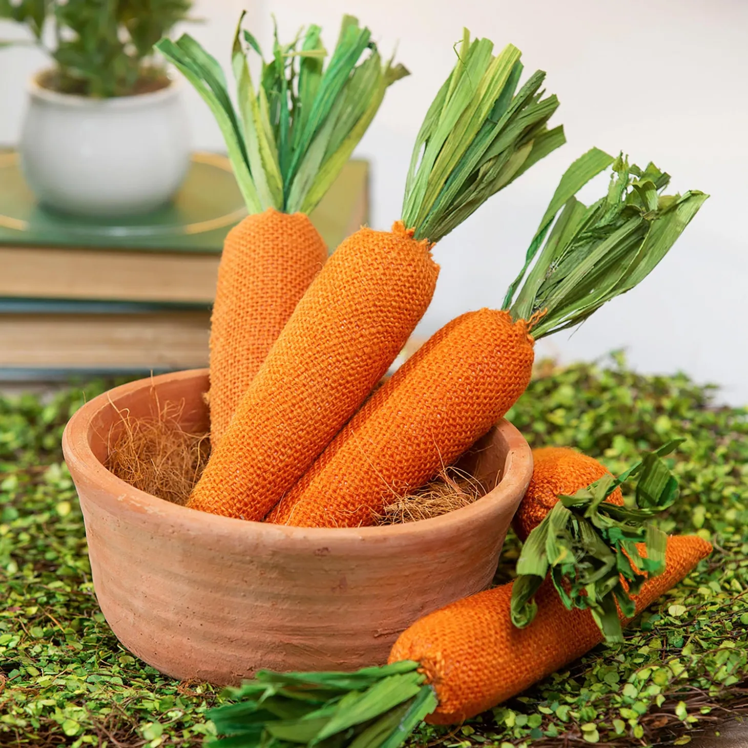 Faux Flowers & Plants>Plow & Hearth Artificial Carrot Table Décor in Gift Box, Set of 5