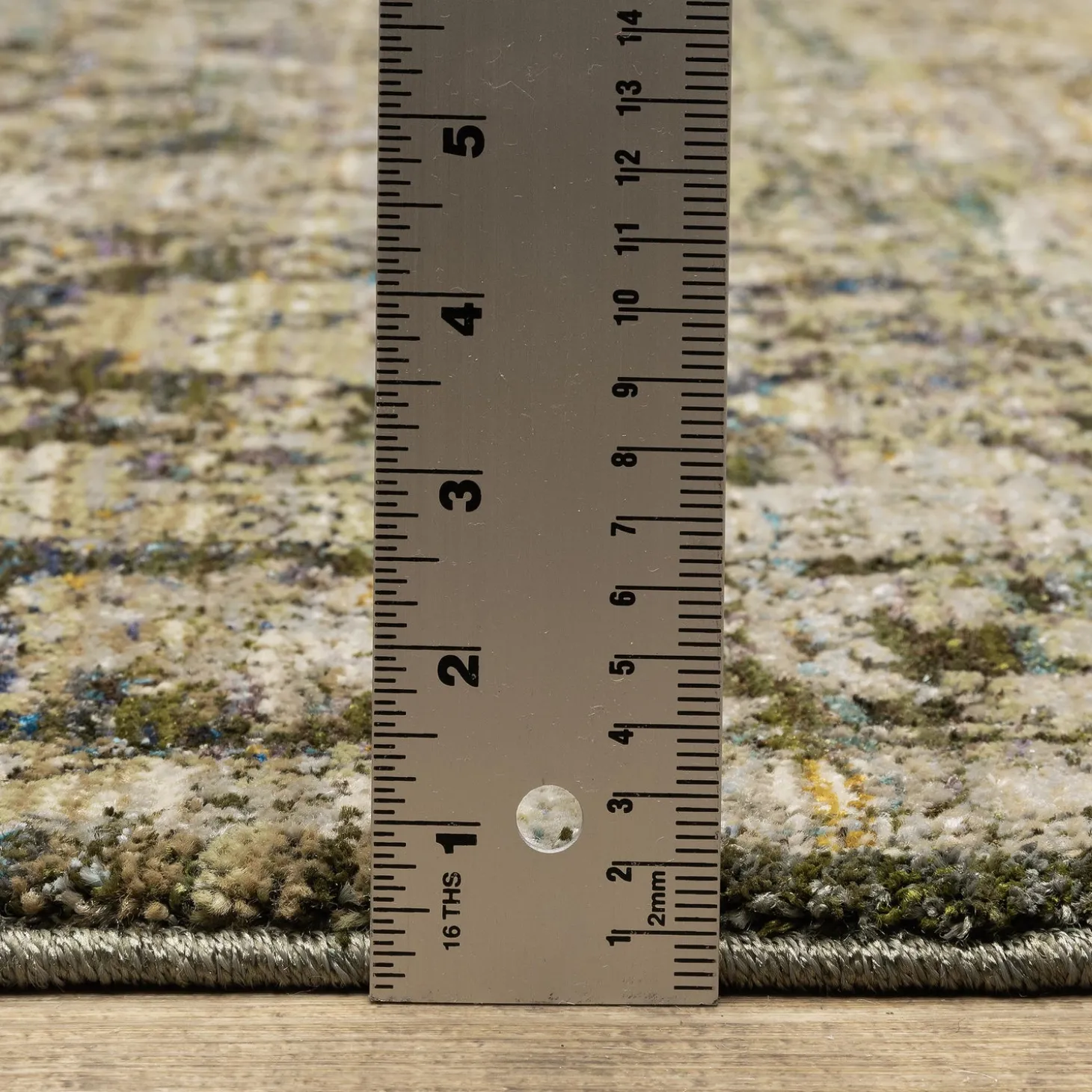 Area Rugs>Plow & Hearth Ashland Evening Synthetic Blend Indoor Border Rug, 6'7" x 9'6" Green