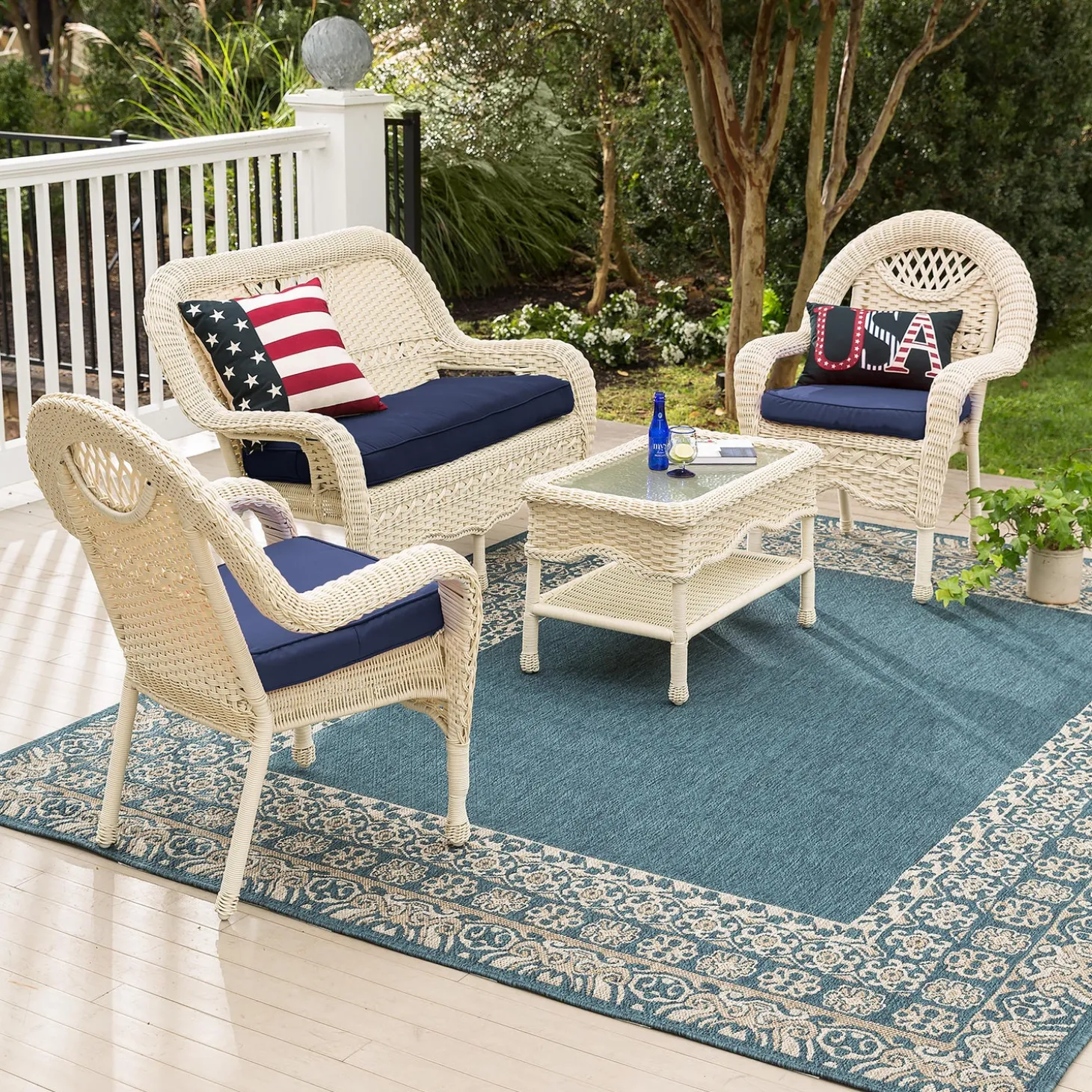 Area Rugs>Plow & Hearth Cambridge Lace Indoor/Outdoor Border Rug, 7'10" x 10' Blue