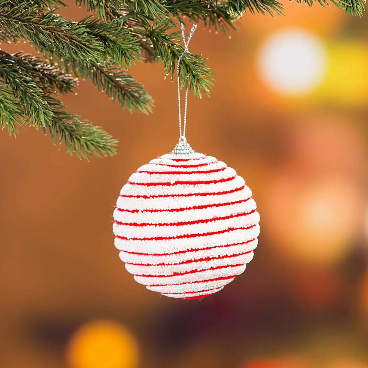 Lighted Trees & Garlands>Plow & Hearth Classic Cardinal Complete Christmas Tree Kit with 250 Lights and 140 Decorations, 7½'H