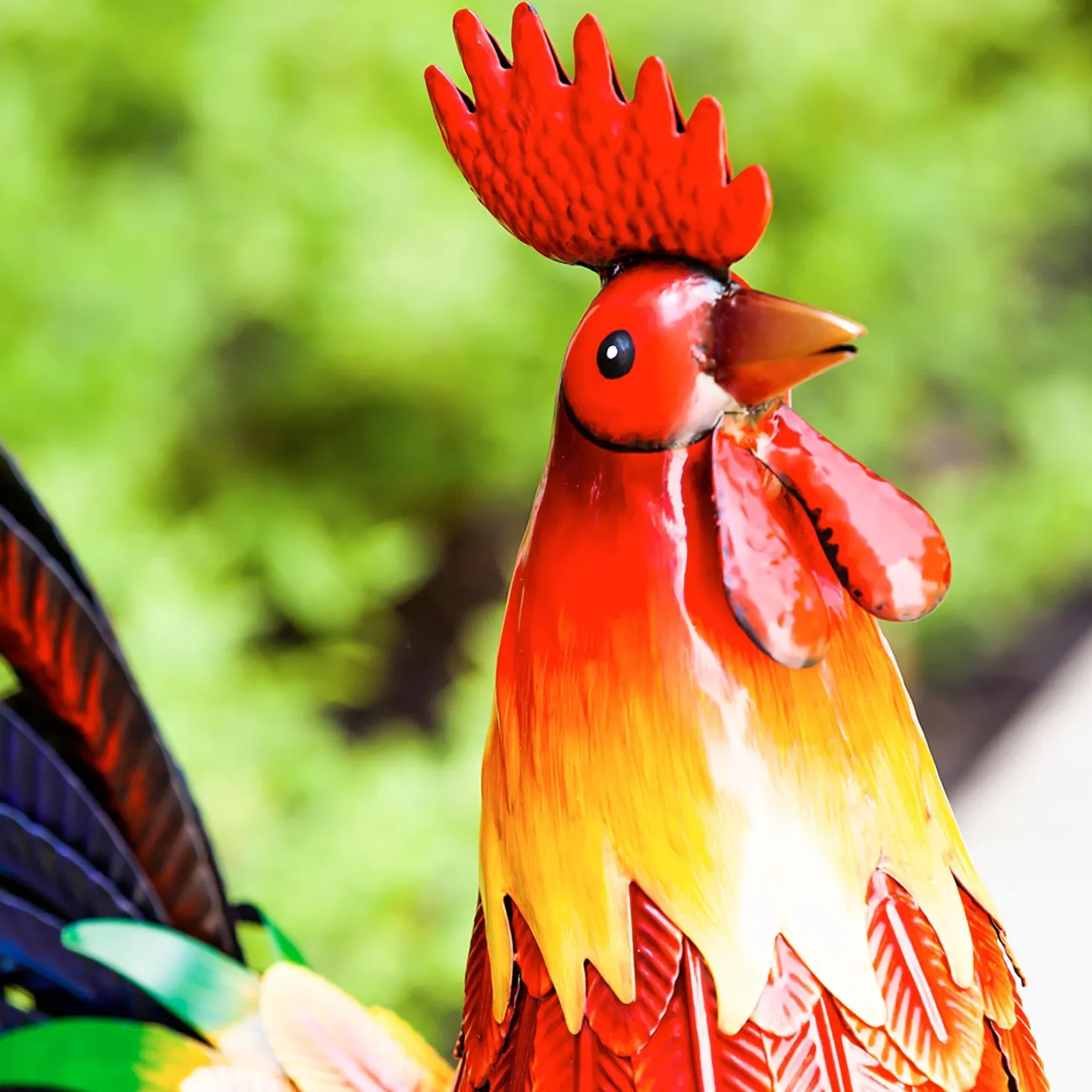 Garden Statues>Plow & Hearth Colorful Metal Rooster Garden Statue