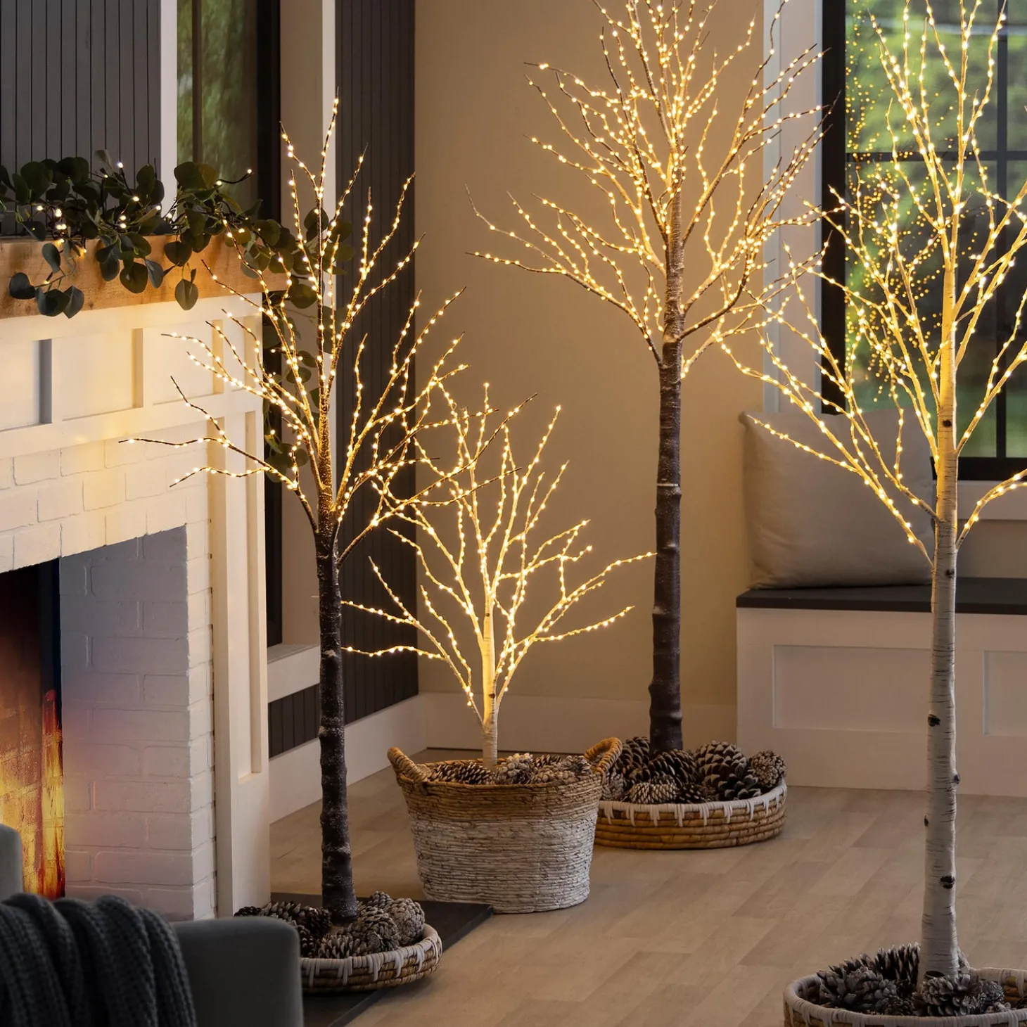 Faux Flowers & Plants | Lighted Trees & Garlands>Plow & Hearth Extra Large Indoor/Outdoor Birch Tree with 750 Warm White Lights Brown