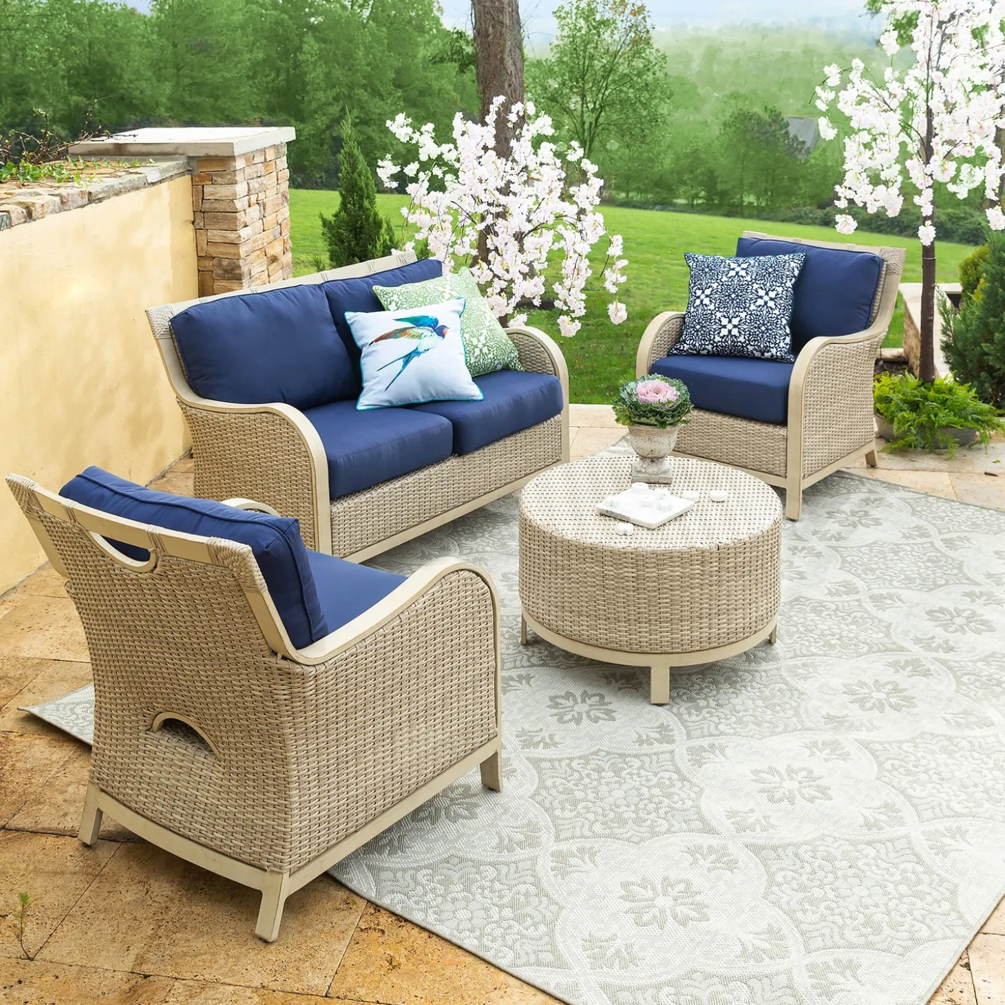 Area Rugs>Plow & Hearth Hamilton Vintage Indoor/Outdoor Rug, 7'10" x 10" Ivory
