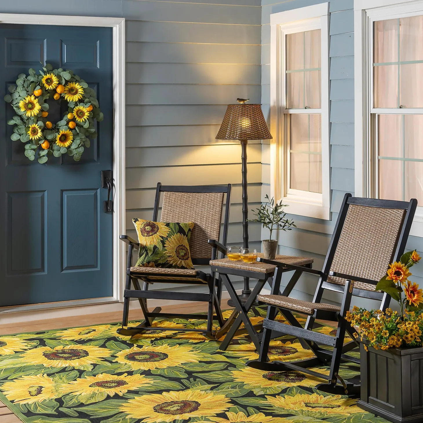 Area Rugs>Plow & Hearth Indoor/Outdoor Sunflower Polypropylene Rug, 7'10" x 9'10" Black