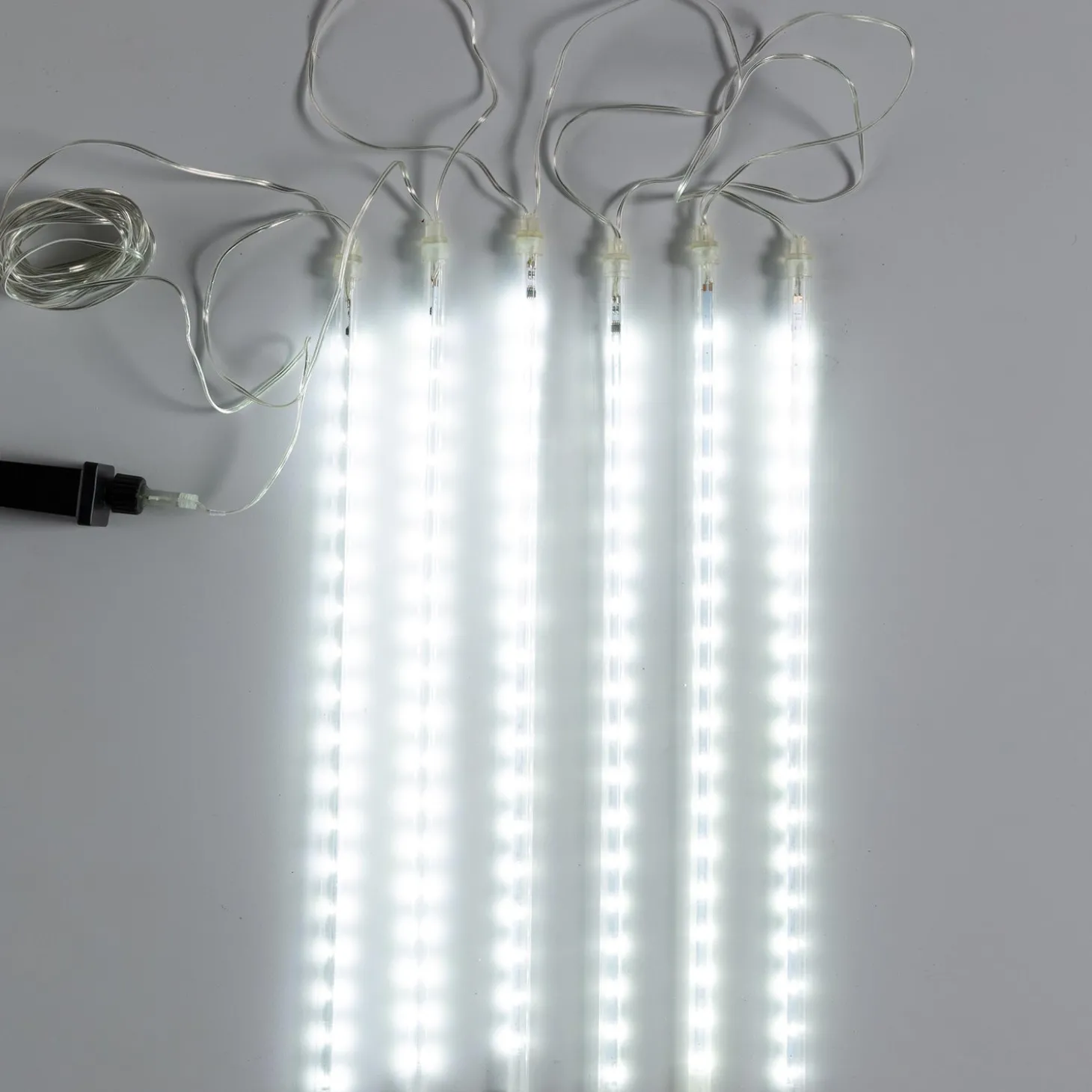 String Lights>Plow & Hearth Indoor/Outdoor Electric Icicle Chasing Lights with Cool White LEDs