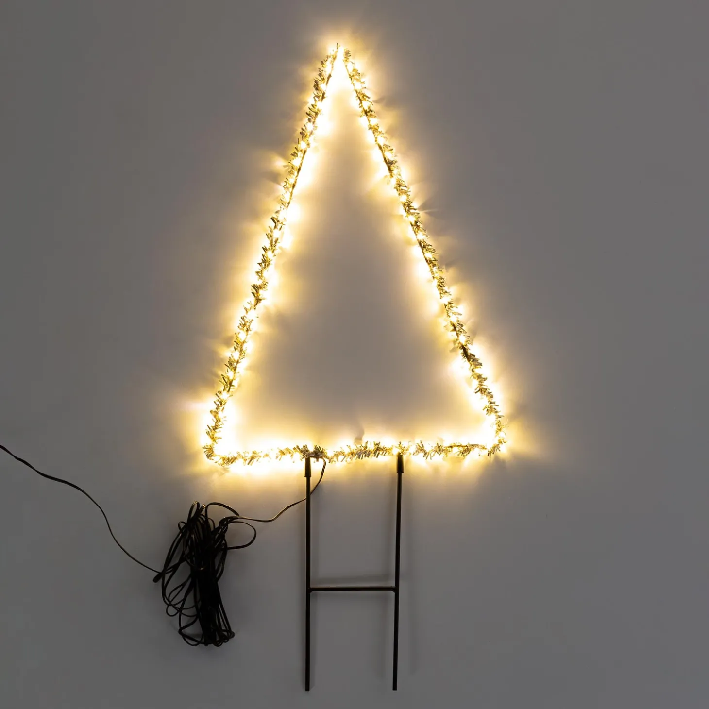 Garden Stakes | Lighted Garden Decorations>Plow & Hearth Indoor/Outdoor Electric Lighted 18"H Frosted Greens Holiday Tree