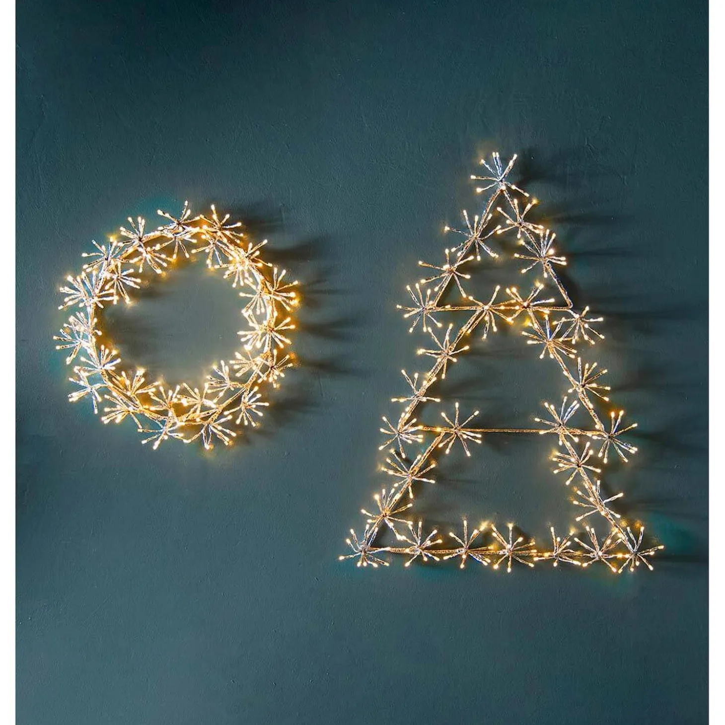 Wreaths | Lighted Accents>Plow & Hearth Indoor/Outdoor Electric Lighted Wreath Holiday Decoration