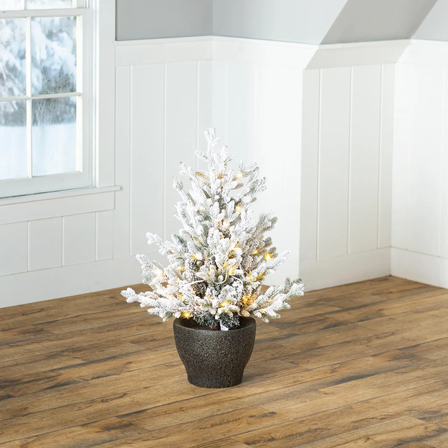 Lighted Trees & Garlands>Plow & Hearth Indoor/Outdoor Flocked Roanoke Spruce Potted Tree with Warm White LEDs