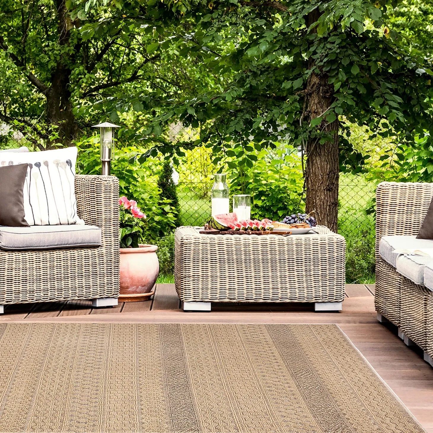Area Rugs>Plow & Hearth Indoor/Outdoor Kitty Hawk Striped Rug, 5'3" x 7'3"