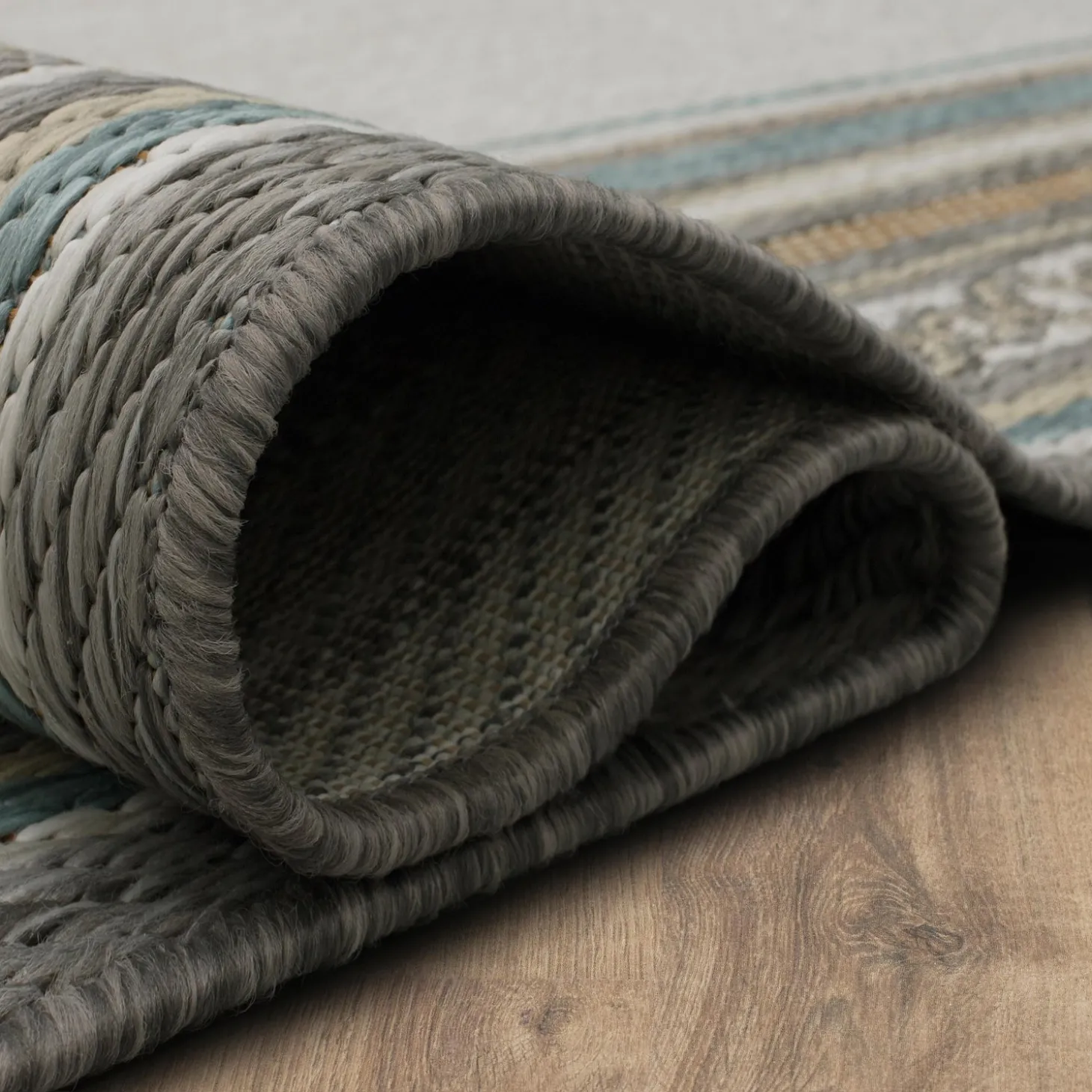 Area Rugs>Plow & Hearth Indoor/Outdoor La Grange Border Polypropylene Rug, 2'5" x 6' Runner Green