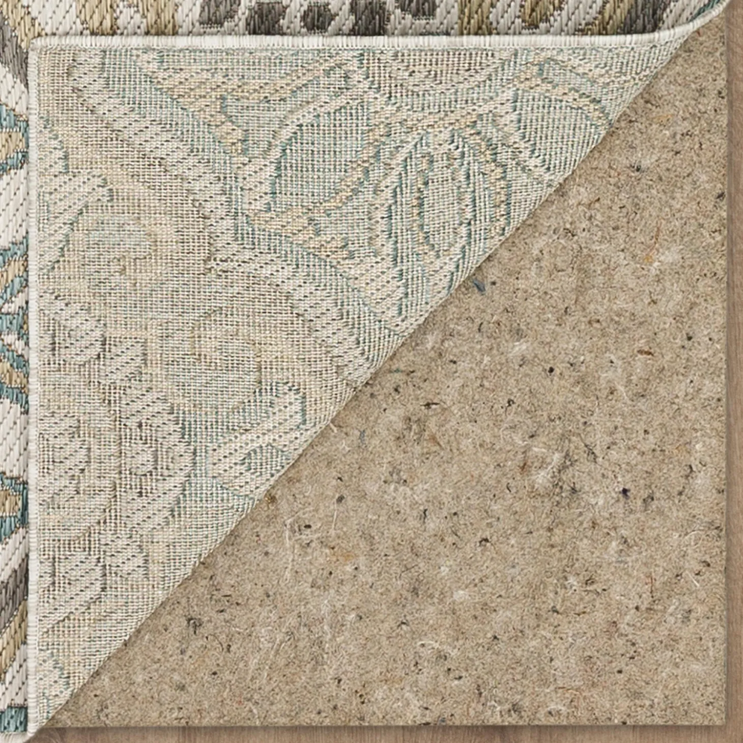 Area Rugs>Plow & Hearth Indoor/Outdoor La Grange Tile Polypropylene Rug, 4' x 5'6"