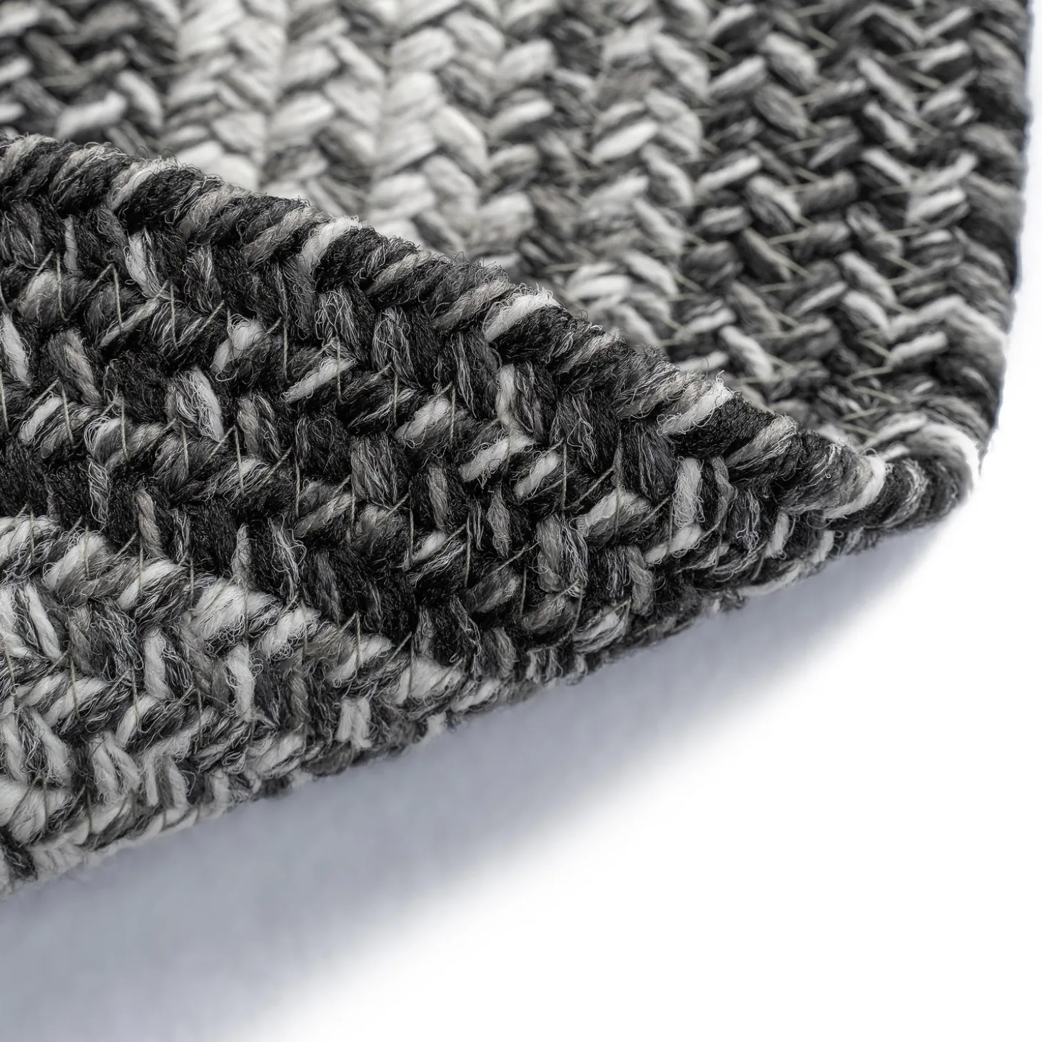 Area Rugs>Plow & Hearth Indoor/Outdoor Oval Woodridge Braided Polypropylene Rug, 2'7" x 9' Runner