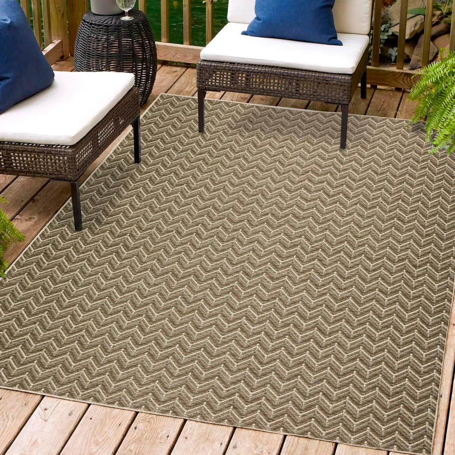 Area Rugs>Plow & Hearth Indoor/Outdoor Santa Anna Chevron Rug, 20" x 30"