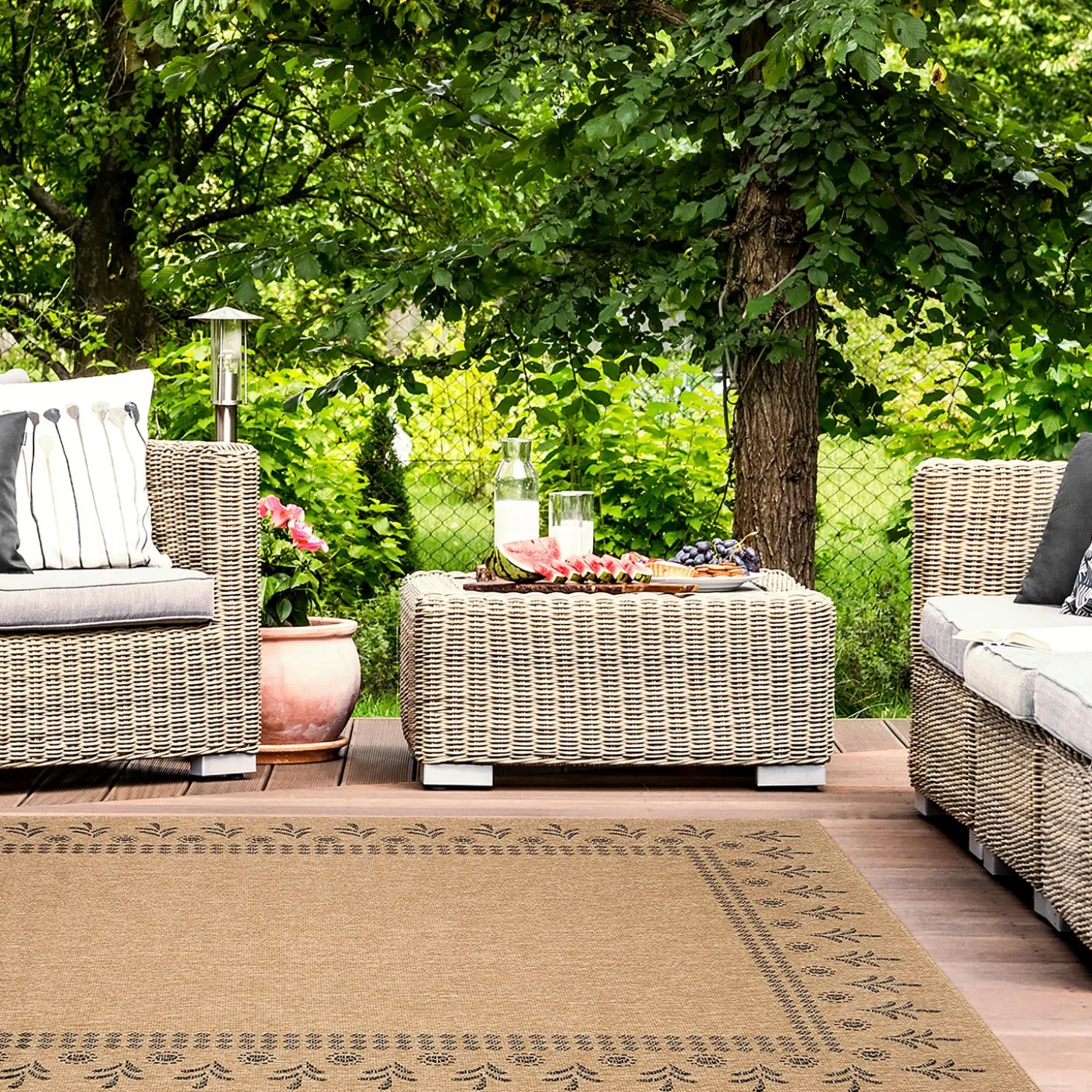 Area Rugs>Plow & Hearth Indoor/Outdoor Toulouse Block Print Rug, 7'10" x 9'10"