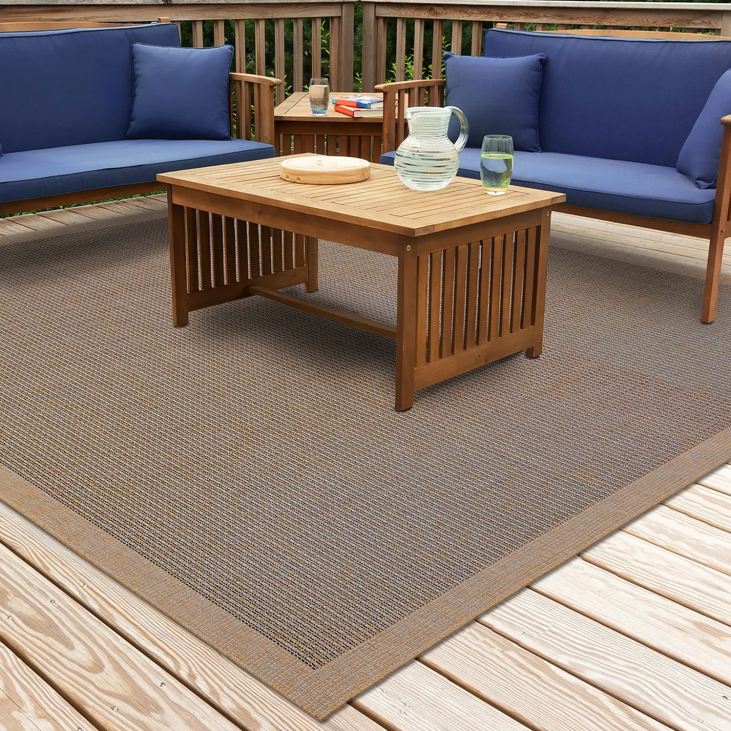 Area Rugs>Plow & Hearth Indoor/Outdoor Toulouse Border Print Rug, 6'6" x 9'4"