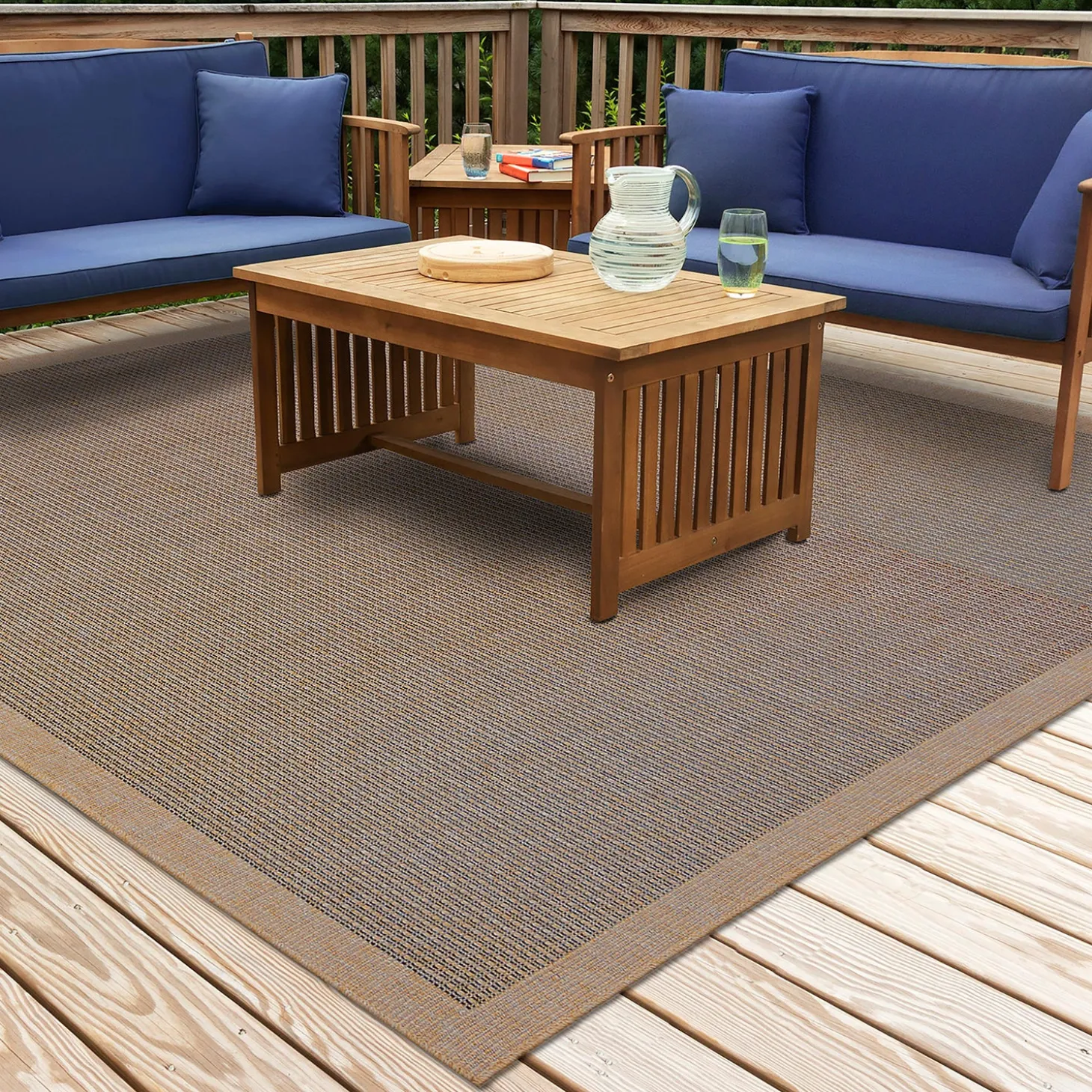 Area Rugs>Plow & Hearth Indoor/Outdoor Toulouse Border Print Rug, 6'6" x 9'4"