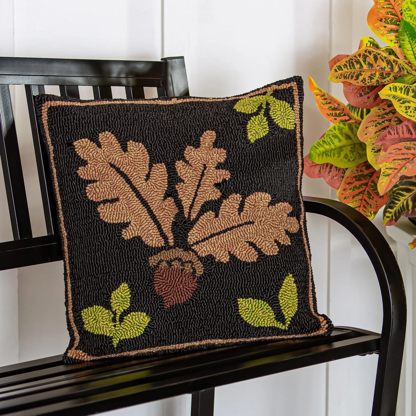 Decorative Pillows>Plow & Hearth Indoor/Outdoor Woodland Throw Pillow with Acorn
