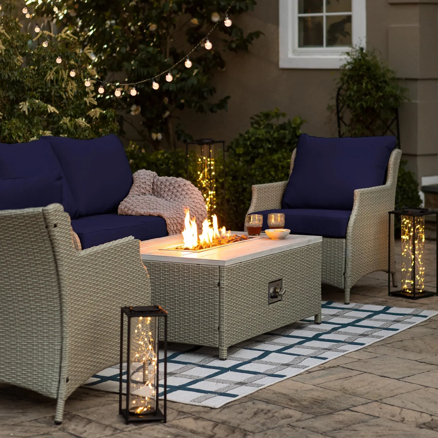 Area Rugs>Plow & Hearth Indoor/Outdoor York Windowpane Polypropylene Rug, 5'3" x 7'3" Blue/Green