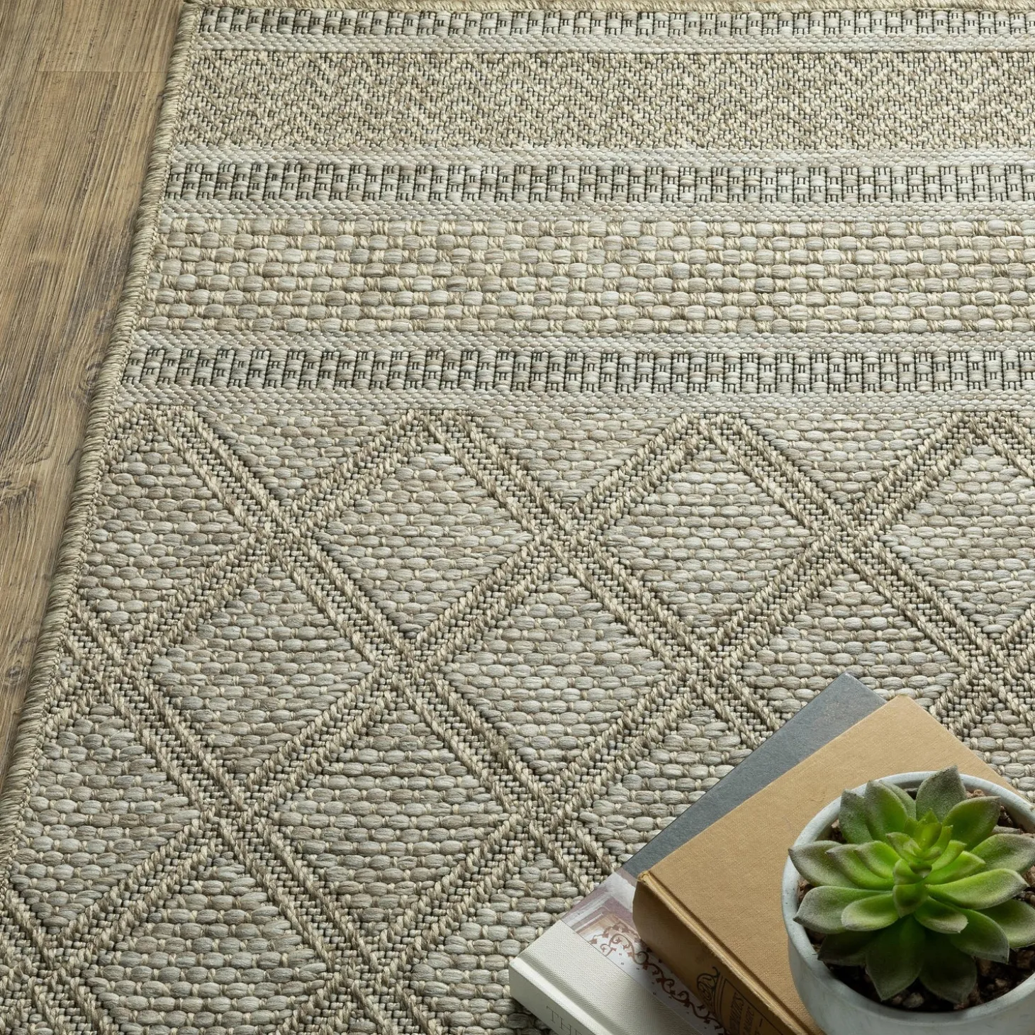 Area Rugs>Plow & Hearth Indoor/Outdoor Yucatan Lattice Polypropylene Rug, 6'7" x 9'2" Beige
