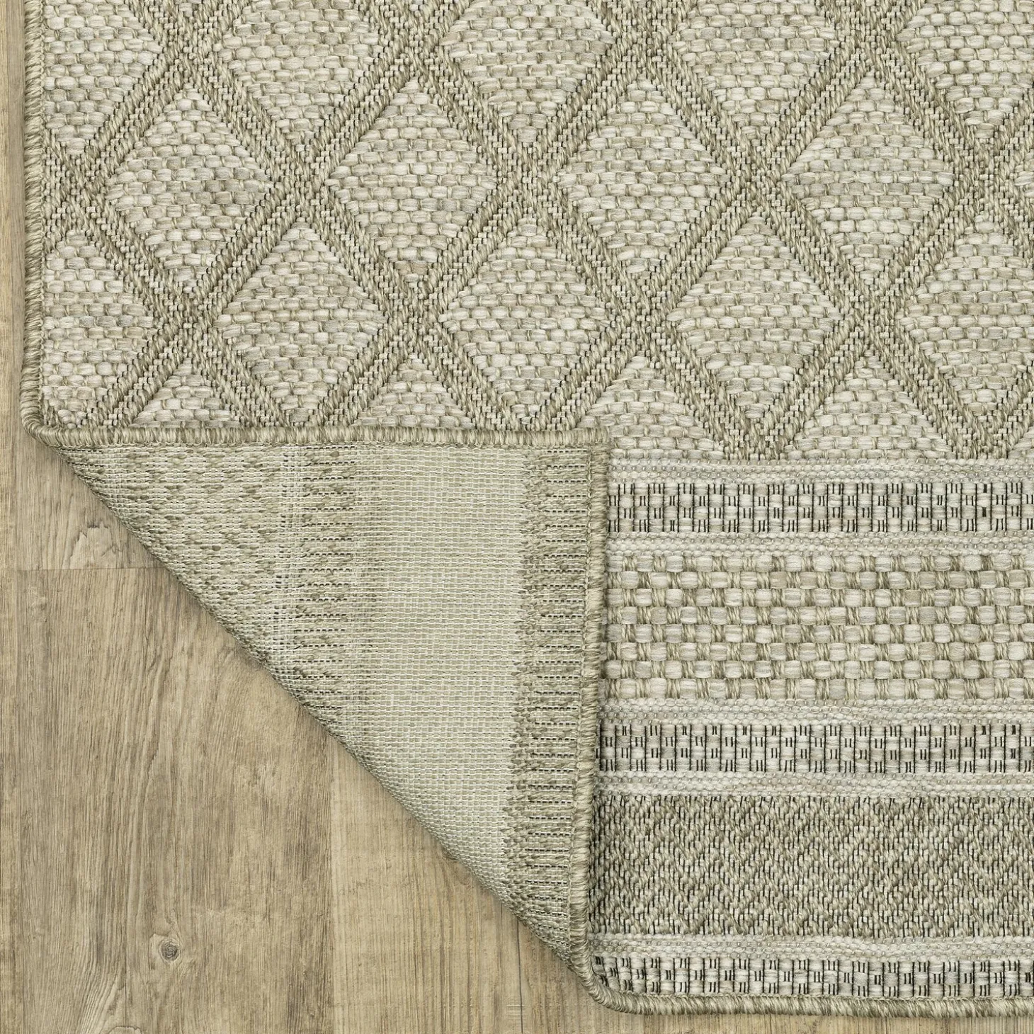 Area Rugs>Plow & Hearth Indoor/Outdoor Yucatan Lattice Polypropylene Rug, 6'7" x 9'2" Beige