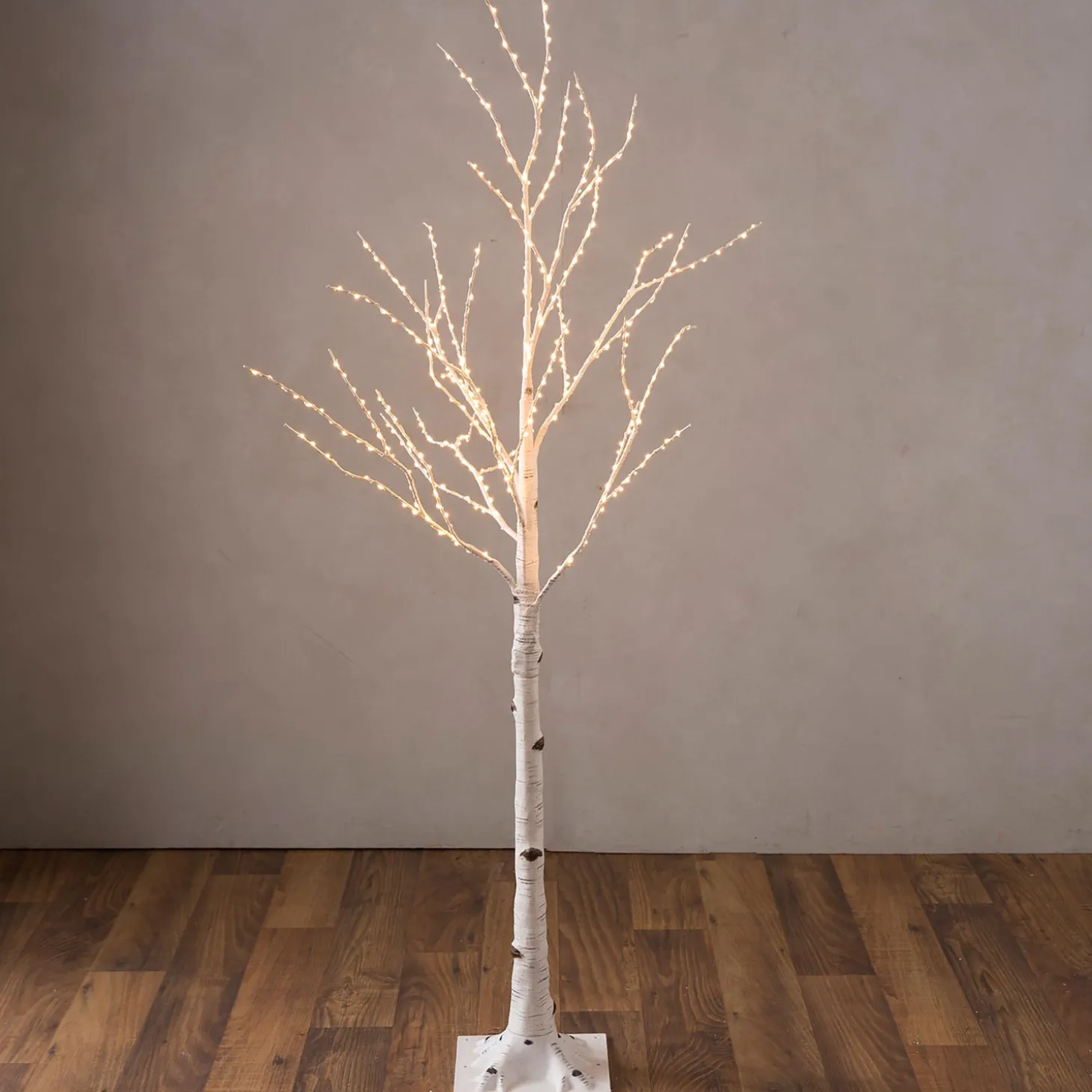 Lighted Trees & Garlands>Plow & Hearth Medium Indoor/Outdoor Birch Tree with 400 Warm Lights White