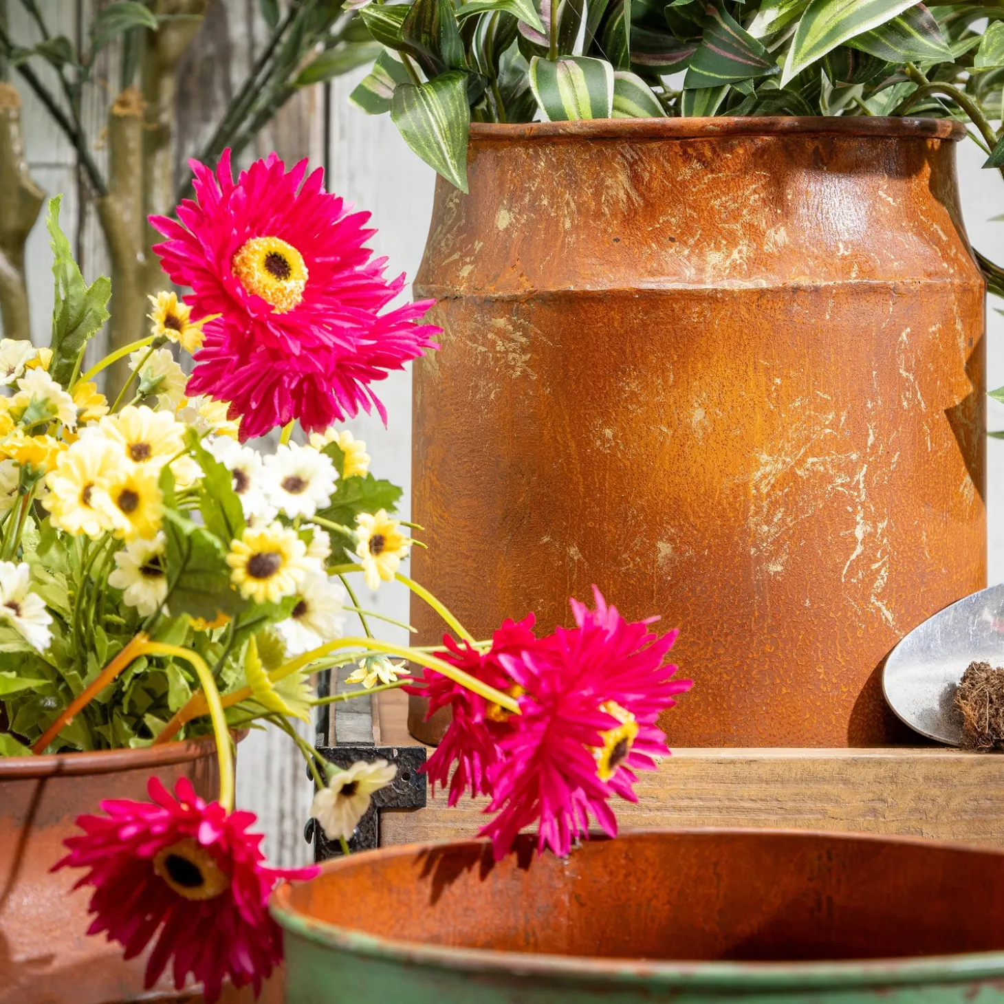 Planters & Plant Stands>Plow & Hearth Metal Jug Shaped Planter, Color Wash, Set of 3
