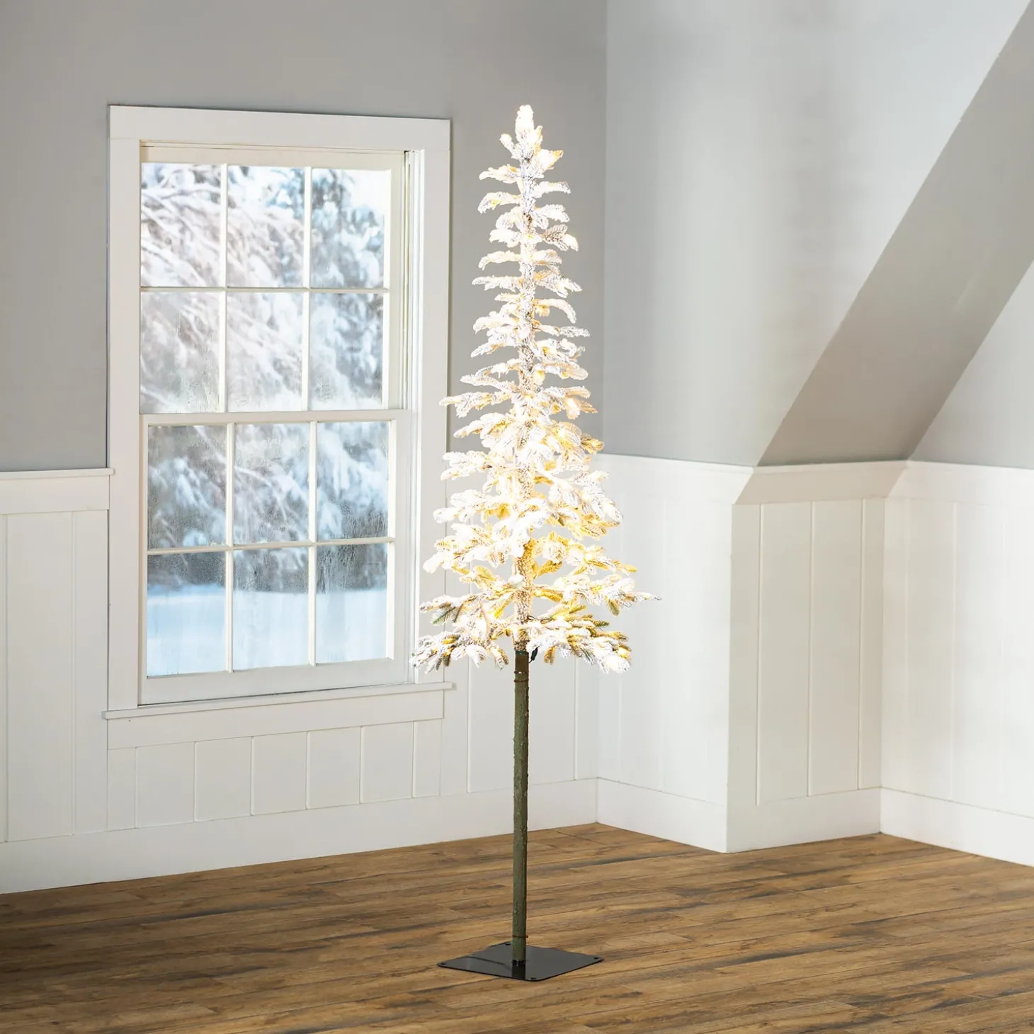 Lighted Trees & Garlands>Plow & Hearth 7' Monte Rosa Flocked Alpine Fir Christmas Tree with 200 Warm White LEDs