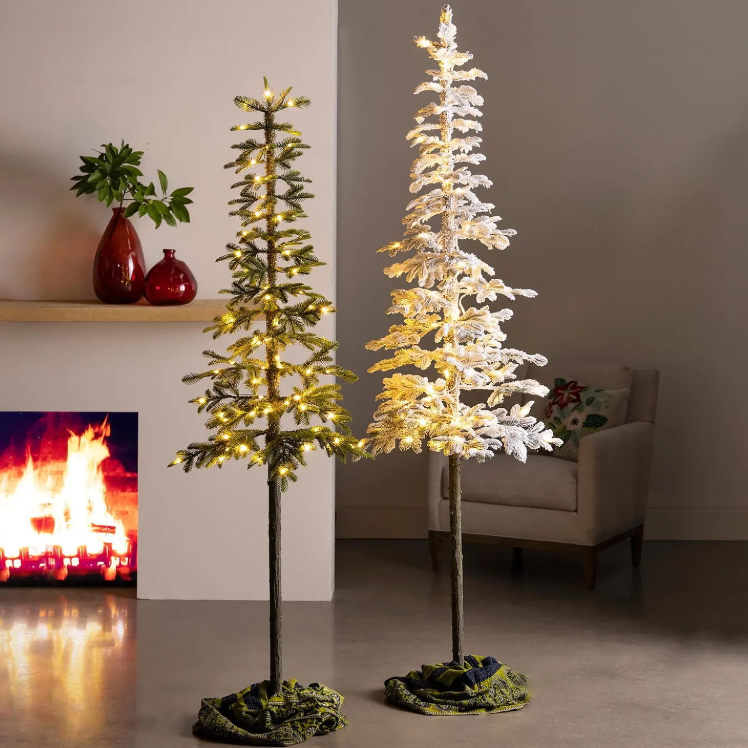 Lighted Trees & Garlands>Plow & Hearth 7' Monte Rosa Flocked Alpine Fir Christmas Tree with 200 Warm White LEDs