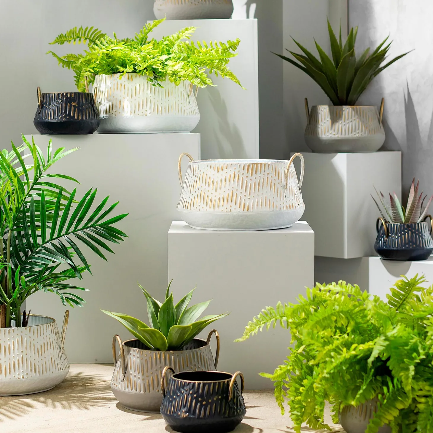 Planters & Plant Stands | Planters & Vases>Plow & Hearth Nesting Multicolor Metal Planters, Set of 3