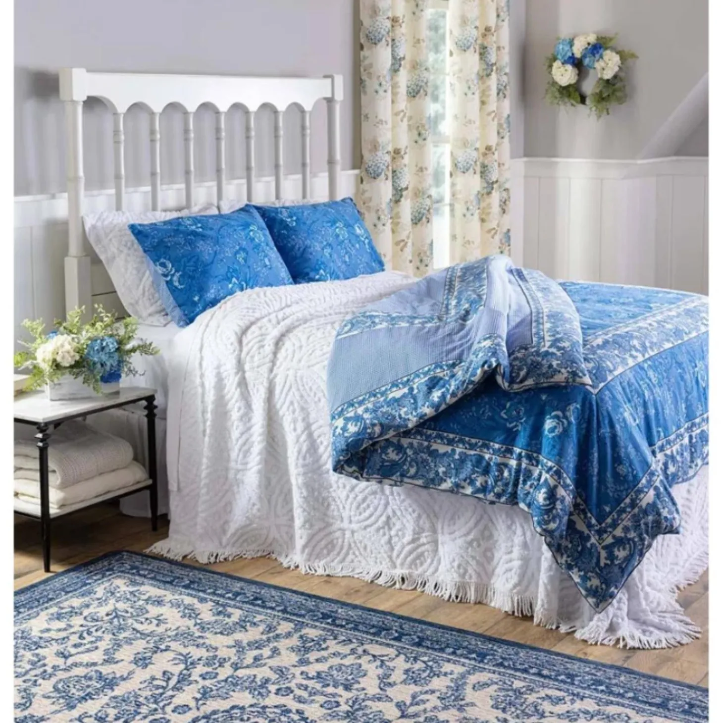 Quilts & Bedspreads>Plow & Hearth Porcelain Rose Blue Floral Reversible Bedding, King Duvet