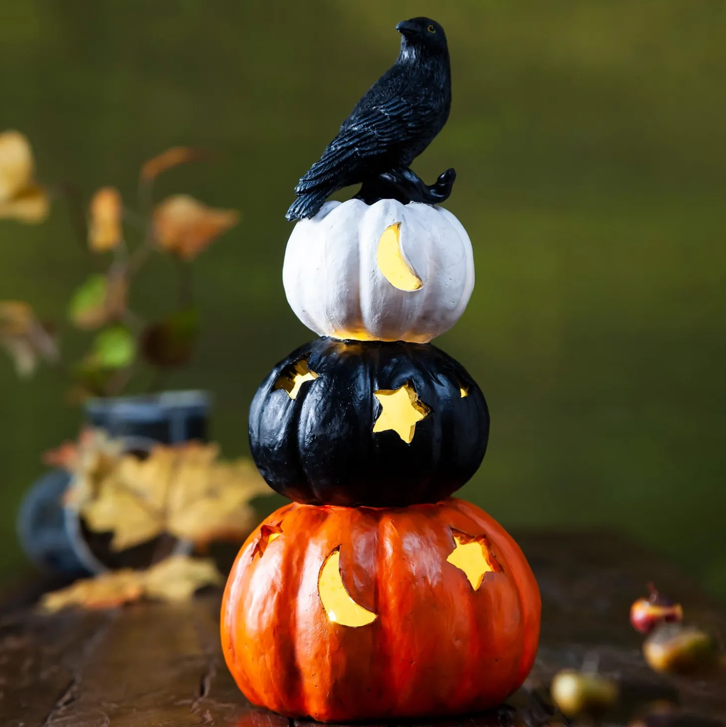 Garden Statues | Lighted Garden Decorations>Plow & Hearth 10.35" LED Resin Jack O'Lantern Pumpkins with Crow Tabletop Décor