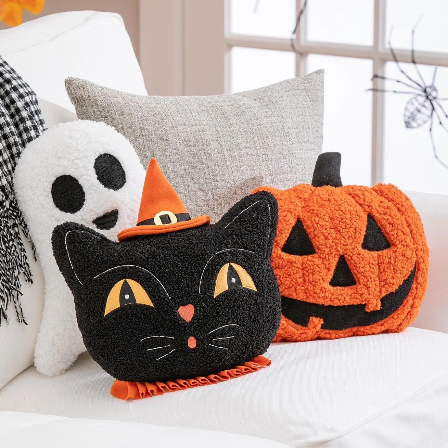 Decorative Pillows>Plow & Hearth 13" Shaped Pillow with Embroidering, Cat with Witches Hat Black