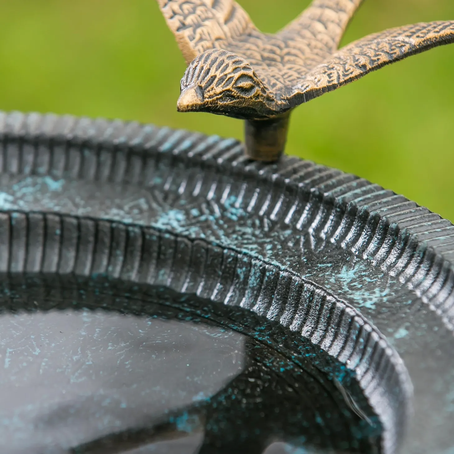 Birdbaths>Plow & Hearth Sculpted Songbirds Metal Pedestal Birdbath