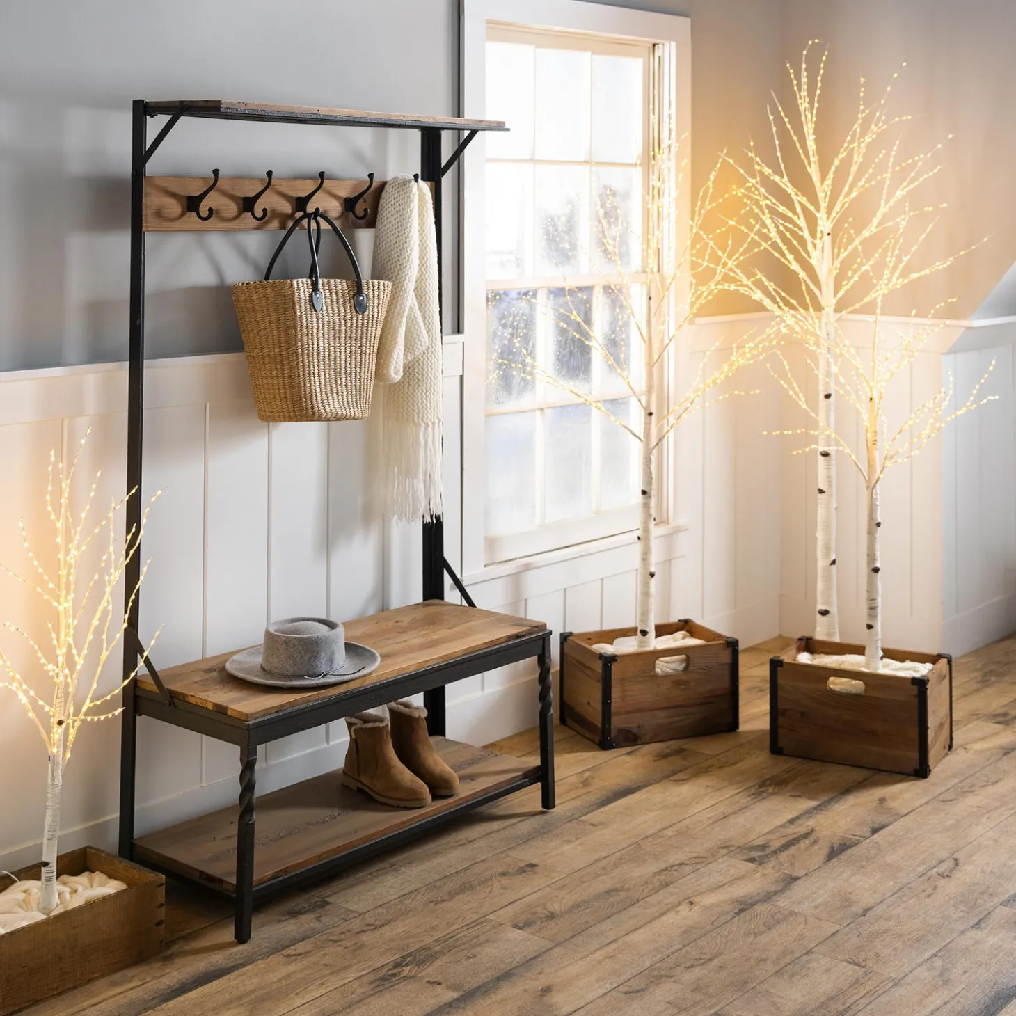 Lighted Trees & Garlands>Plow & Hearth Small Indoor/Outdoor Birch Tree with 300 Warm Lights White