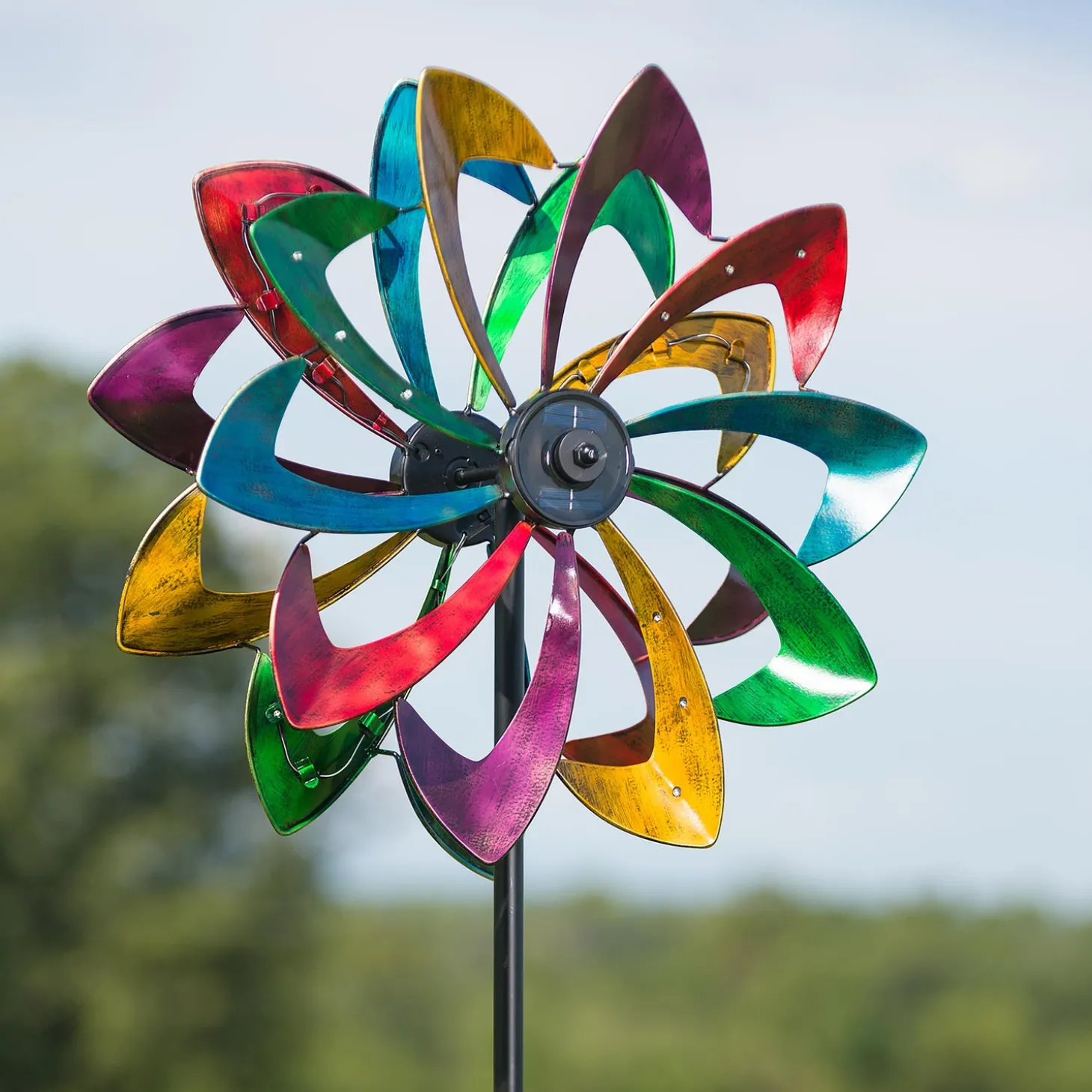 Wind Spinners>Plow & Hearth Solar Lighted LED Flower Metal Wind Spinner with Bi-Direction Rotors Antique