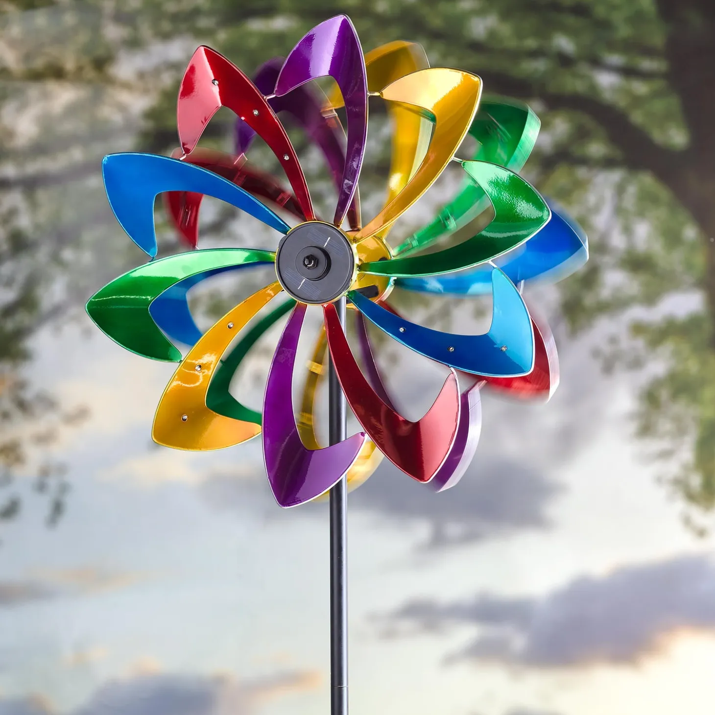 Wind Spinners>Plow & Hearth Solar Lighted LED Flower Metal Wind Spinner with Bi-Direction Rotors Antique