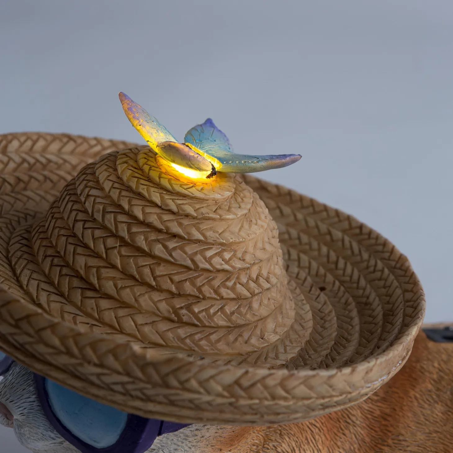 Garden Statues>Plow & Hearth Solar Resin Cat in Sunglasses With Butterfly Sombrero Bird Feeder Hat.