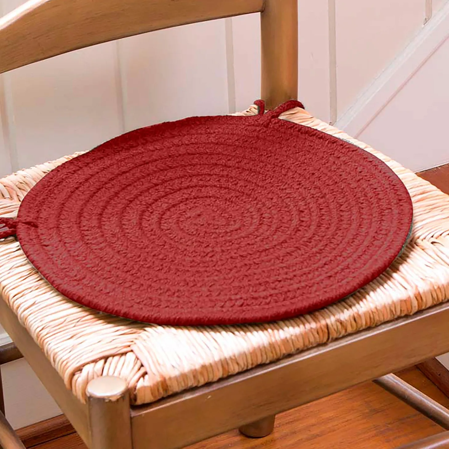 Chairs & Rockers | Rockers & Gliders>Plow & Hearth Solid Color Country Classic Braided Polypropylene Chair Pad, 15" dia.