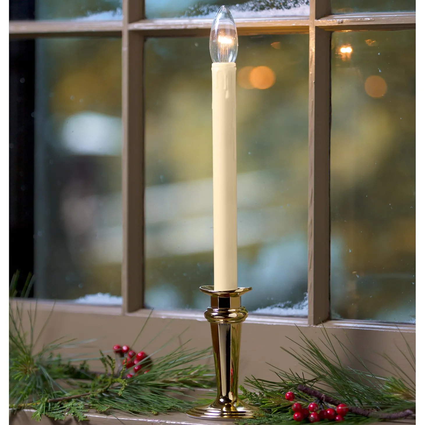 Candles & Lanterns | Lighted Accents>Plow & Hearth Traditional Adjustable Window Candles with Timer and Remote, Set of 4