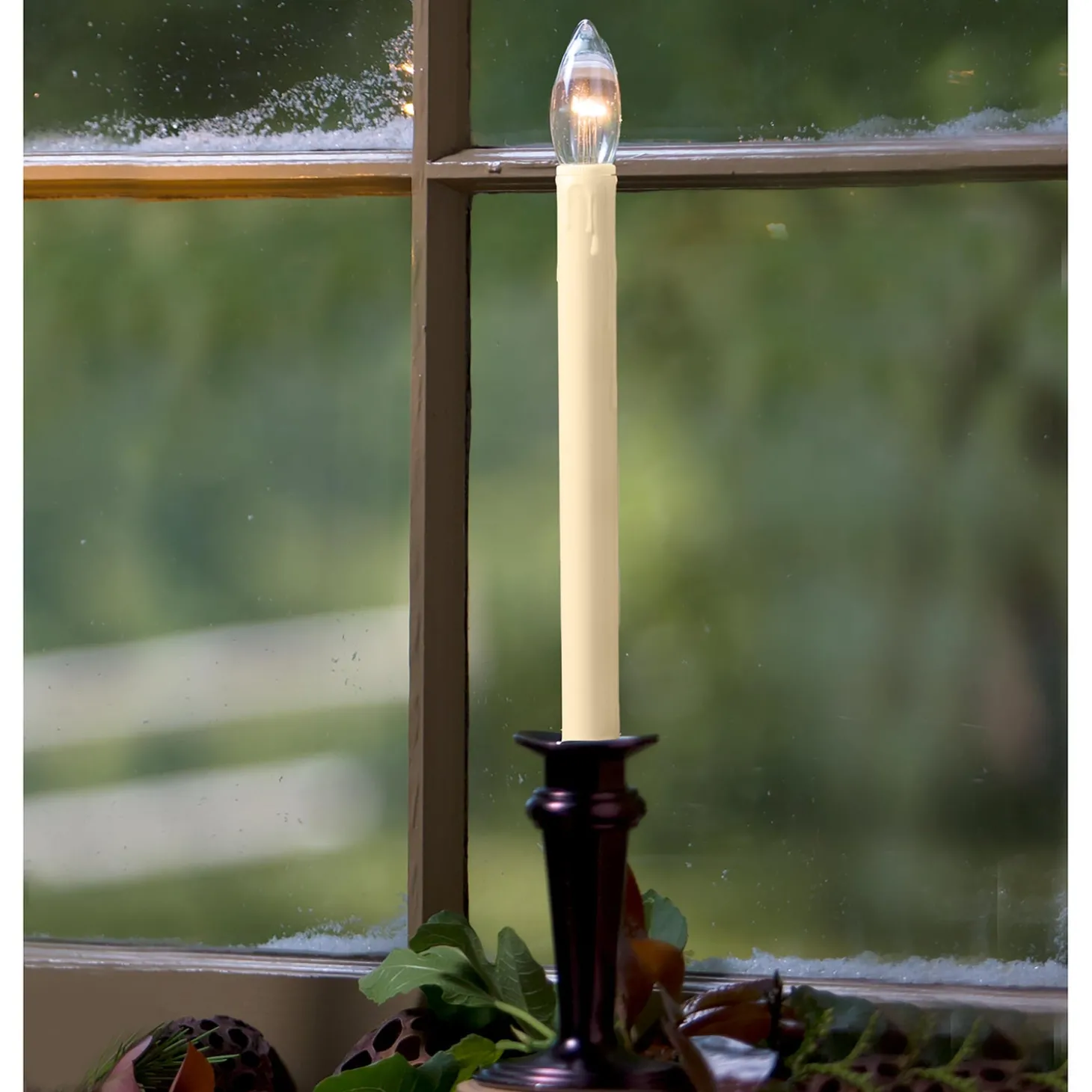 Candles & Lanterns | Lighted Accents>Plow & Hearth Traditional Adjustable Window Candles with Timer and Remote, Set of 4