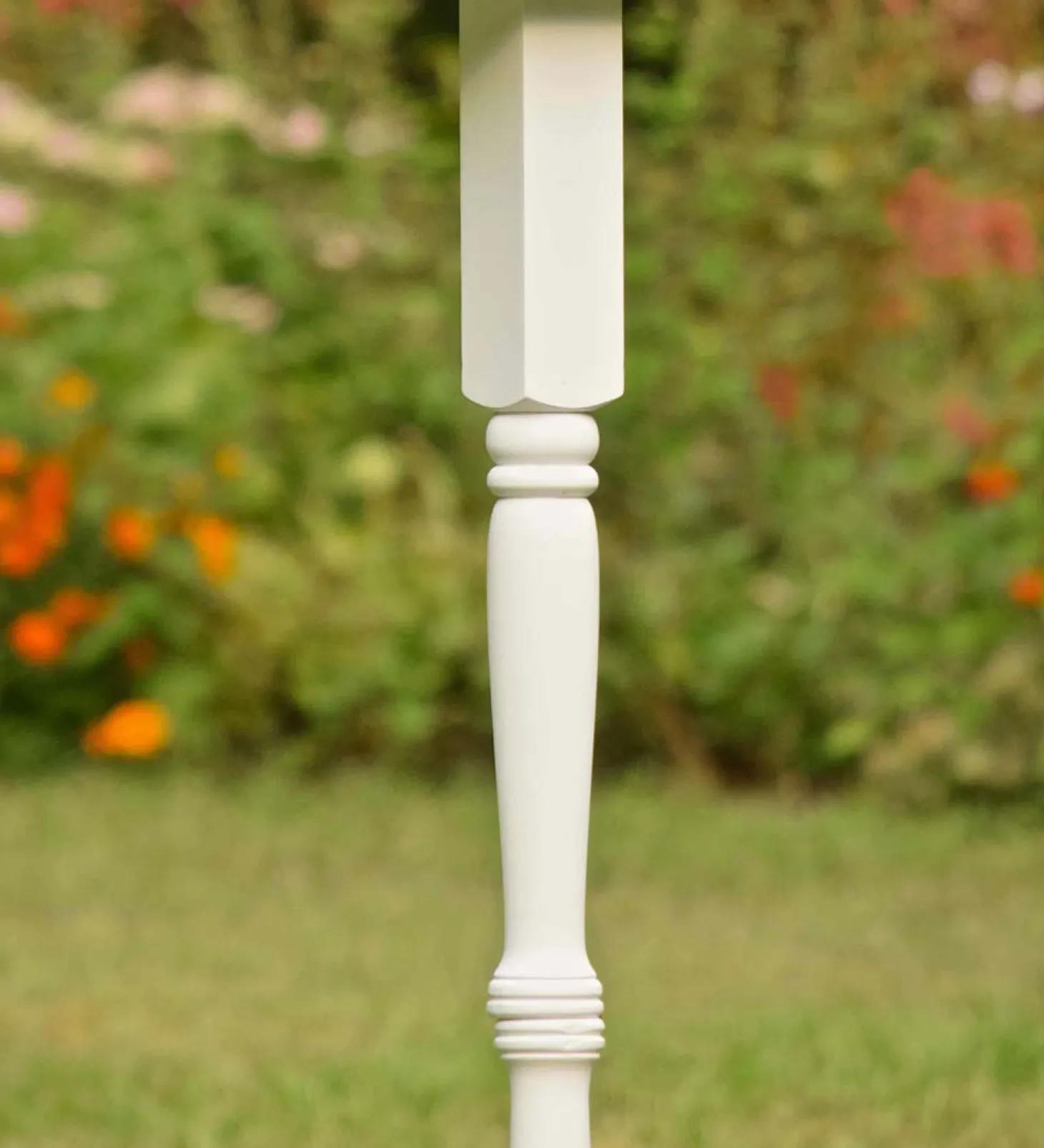 Birdhouses>Plow & Hearth Turned Wood Pedestal Pole For Birdhouse/Feeder with Ground Auger, White