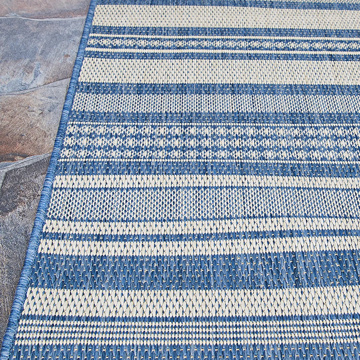 Area Rugs>Plow & Hearth Veranda Striped Indoor/Outdoor Polypropylene Rug, 7'6" x 10'9"