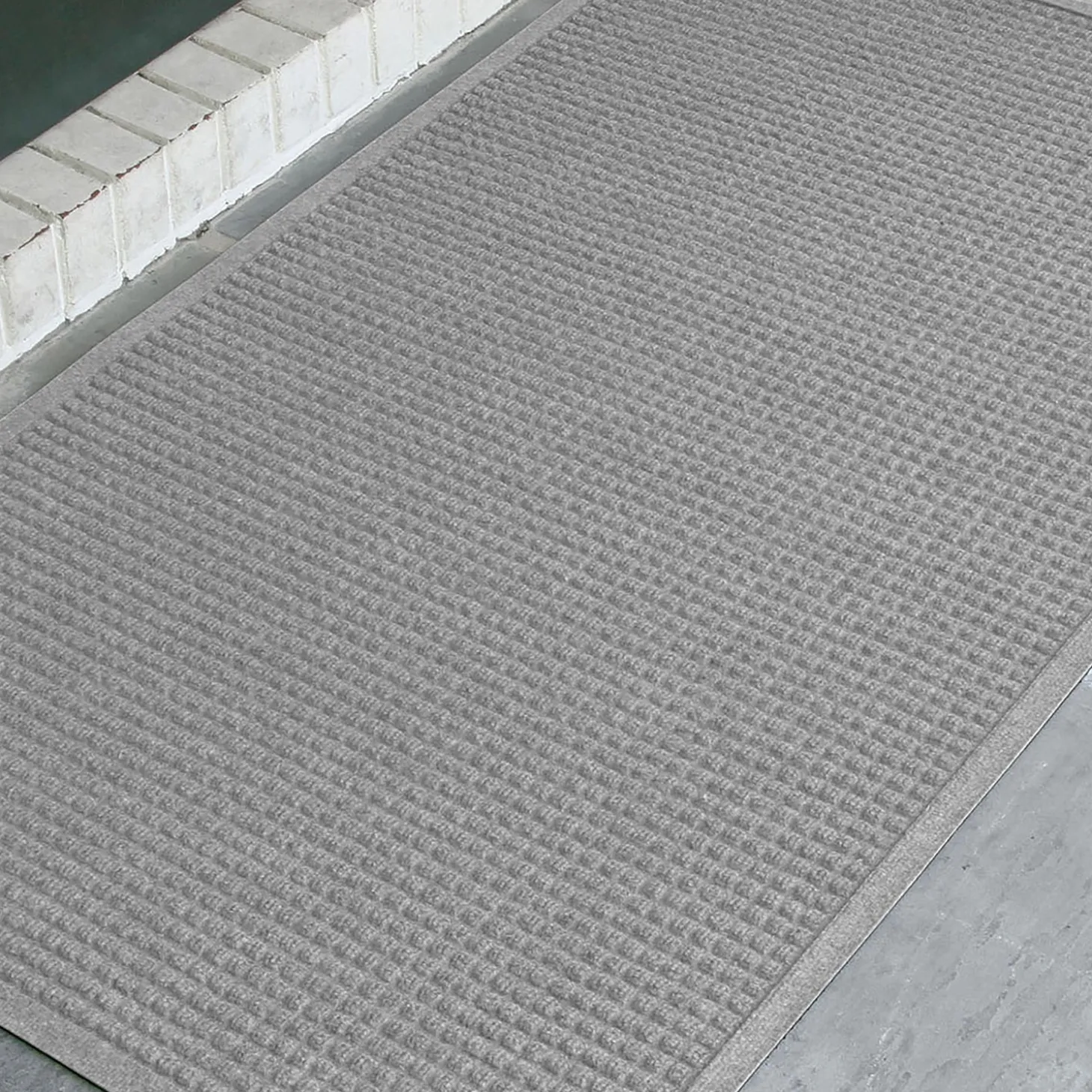 Waterhog Doormats>Plow & Hearth Waterhog Indoor/Outdoor Cubes Doormat, 22" x 60"
