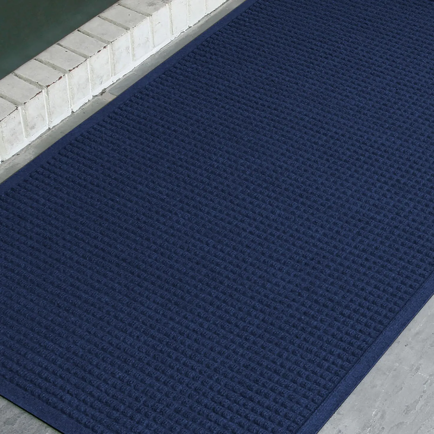 Waterhog Doormats>Plow & Hearth Waterhog Indoor/Outdoor Cubes Doormat, 22" x 60"