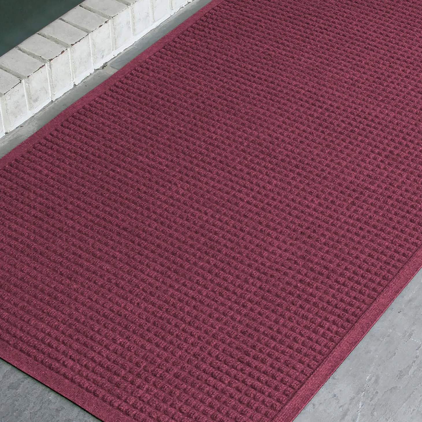 Waterhog Doormats>Plow & Hearth Waterhog Indoor/Outdoor Cubes Doormat, 22" x 60"